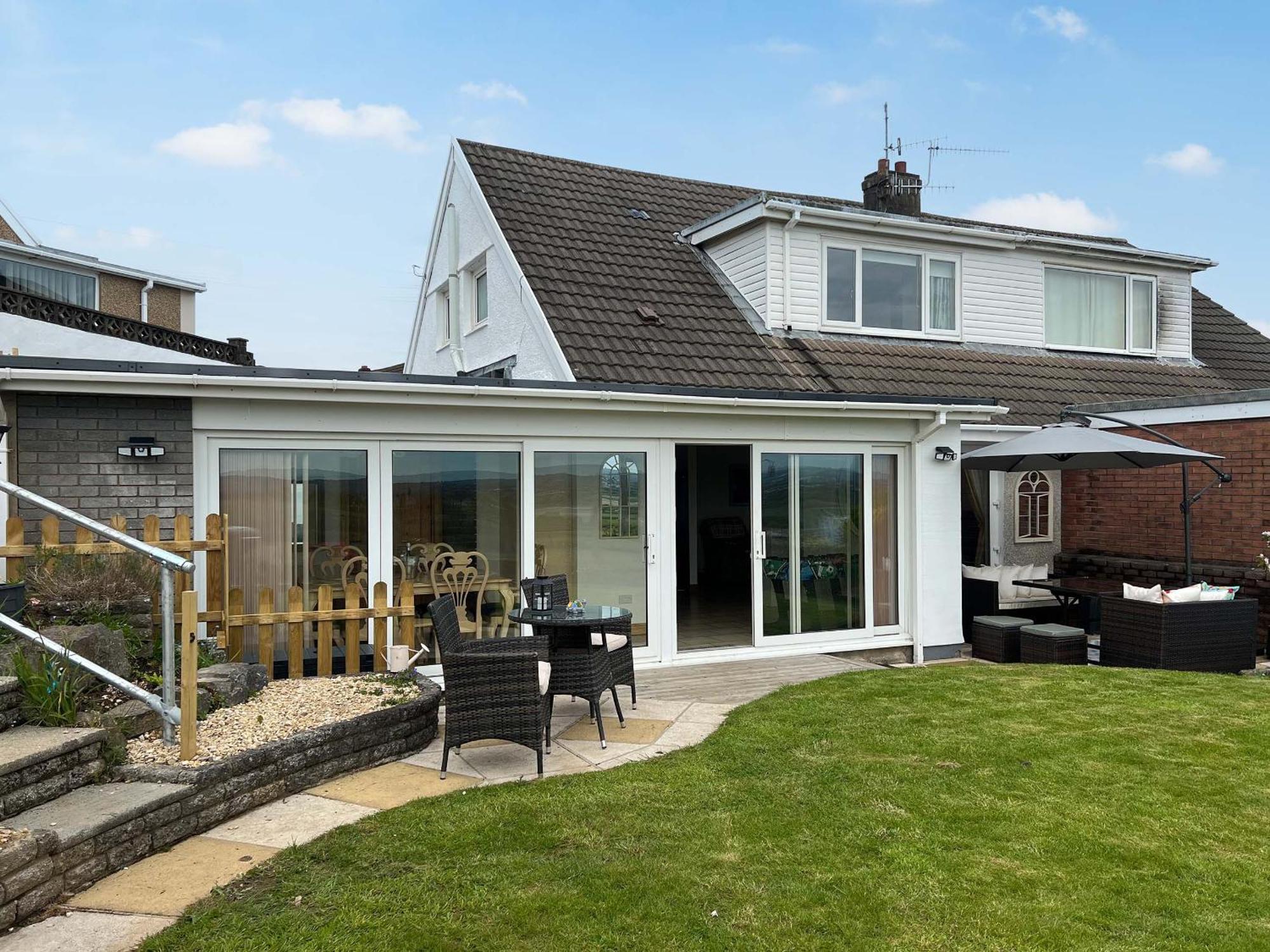 Estuary Retreat * Llanelli